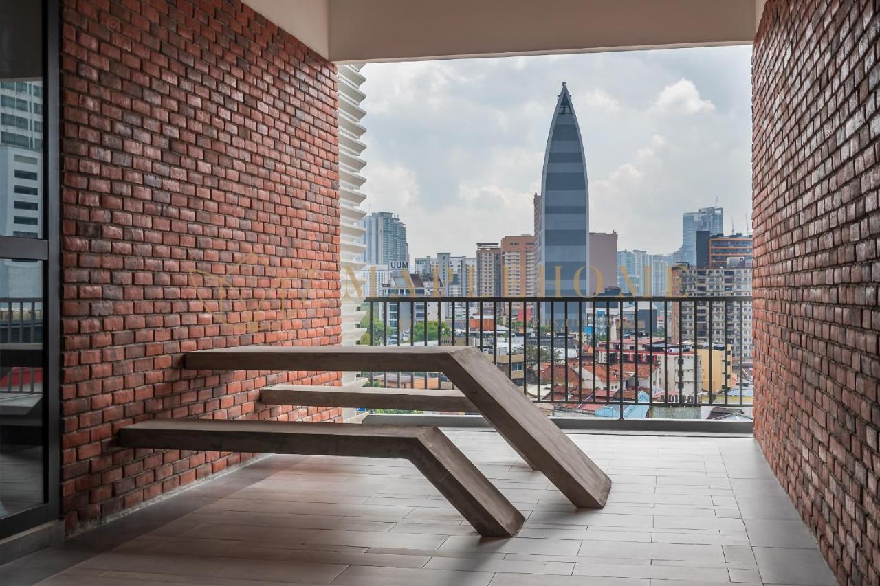 Chambers Premier Apartment